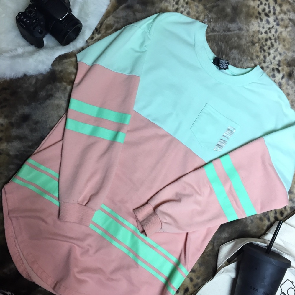 “Chill Vibes” sweatshirt